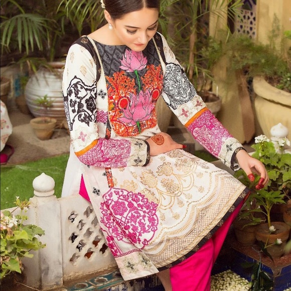 Brand new with tags designer Zahra Ahmad 3 piece - Picture 2 of 4